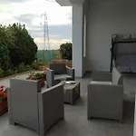 度假居 In Sicily